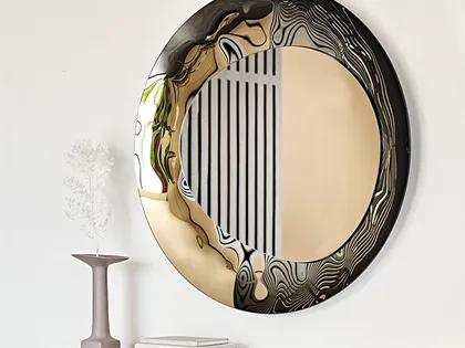 Specchio da parete tutto in cristallo specchiato fumé e bronzo Cosmos di Cattelan Italia