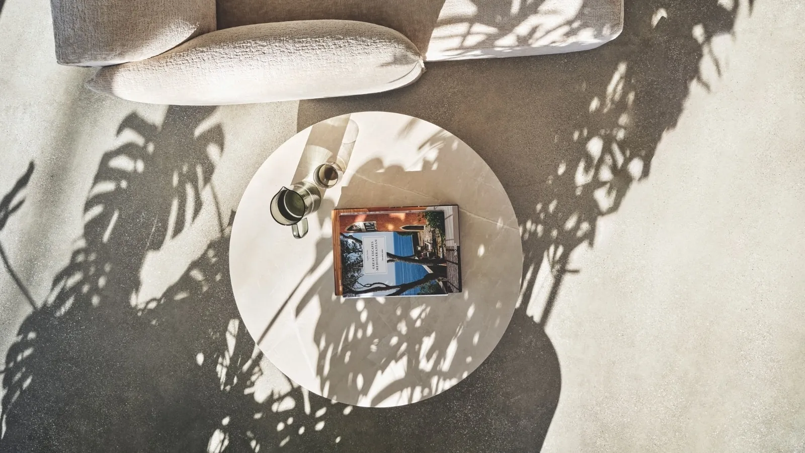 Tavolino Sandy in ceramica di Calligaris