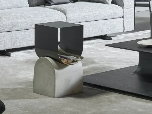 Tavolino portariviste di design Vague in metallo e cemento di Bonaldo
