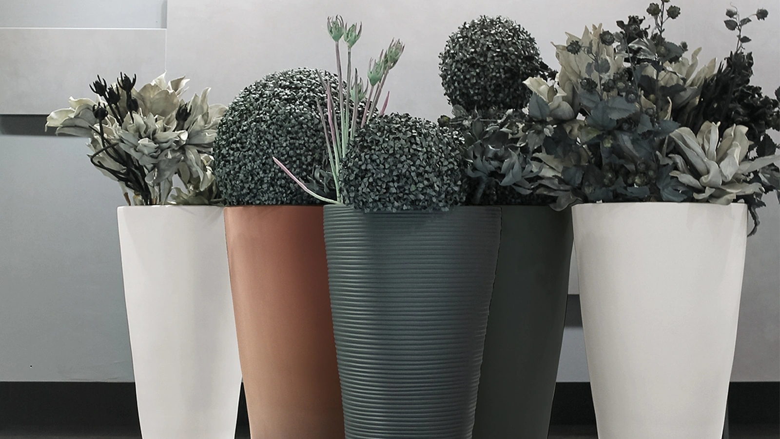 Vaso Cono Metallic di Adriani e Rossi