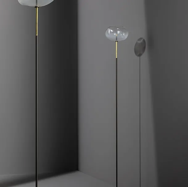 Lampada da terra Pepita in vetro e metallo di Bonaldo