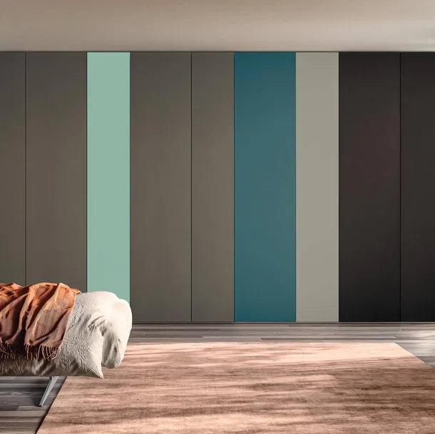 Armadio con ante battenti in laccato opaco Smart 1160 di Lago