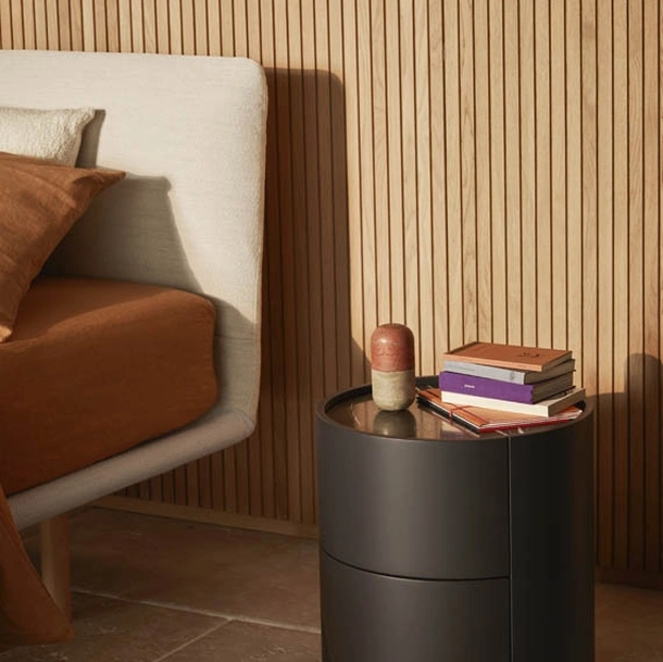 Comodino Dedalo laccato opaco di Pianca