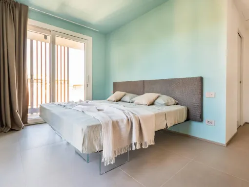Letto con testiera in tessuto Air 1507 di Lago