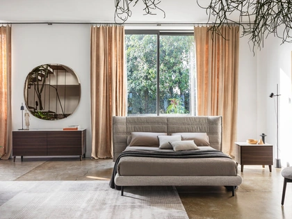 Letto Monbed in tessuto imbottito di Calligaris