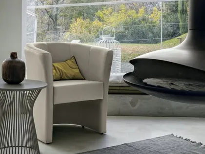 Poltroncina rivestita in ecopelle Linda di Tomasella
