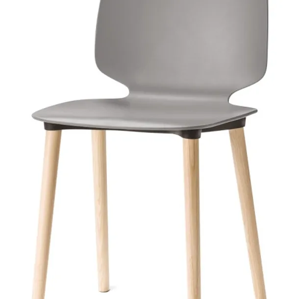 Sedia Babila Legno con scocca in tecnopolimero di Veneta Cucine