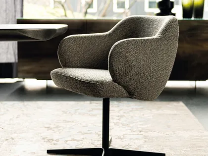 Sedia girevole in tessuto con base a 4 razze in acciaio Bombè X di Cattelan Italia