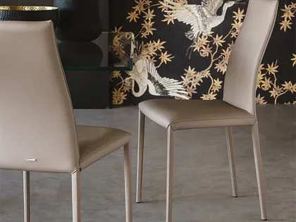 Sedia in pelle imbottita Kay di Cattelan Italia