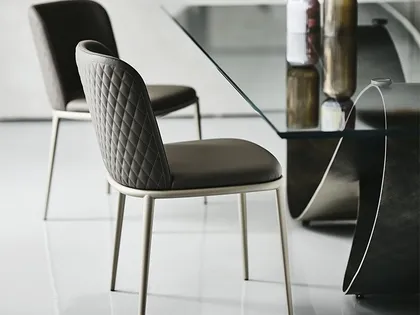 Sedia in pelle con schienale trapuntato Magda ML Couture di Cattelan Italia