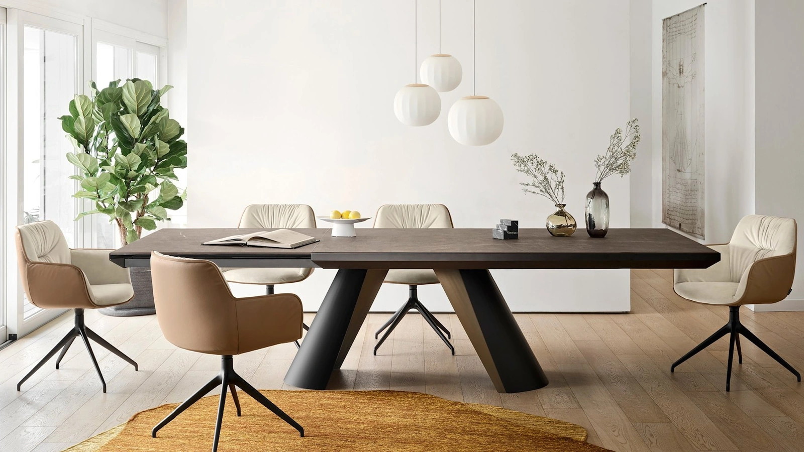 Sedia Cocoon con base girevole di Calligaris