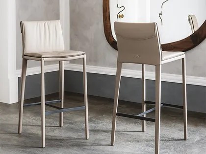 Sgabello in pelle Isabel di Cattelan Italia