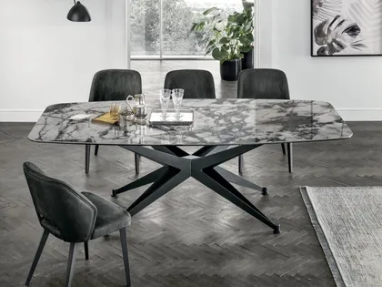 Tavolo Halley con piano in gres e base in metallo laccato antracite di Tomasella