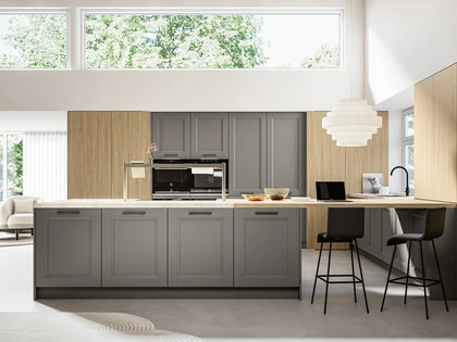 Cucina Classica con penisola Gioiosa 01 in laccato e laminato di Arredo3