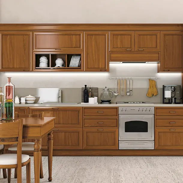 Cucina Classica lineare in legno Le Gemme composizione 05 di Le Fablier