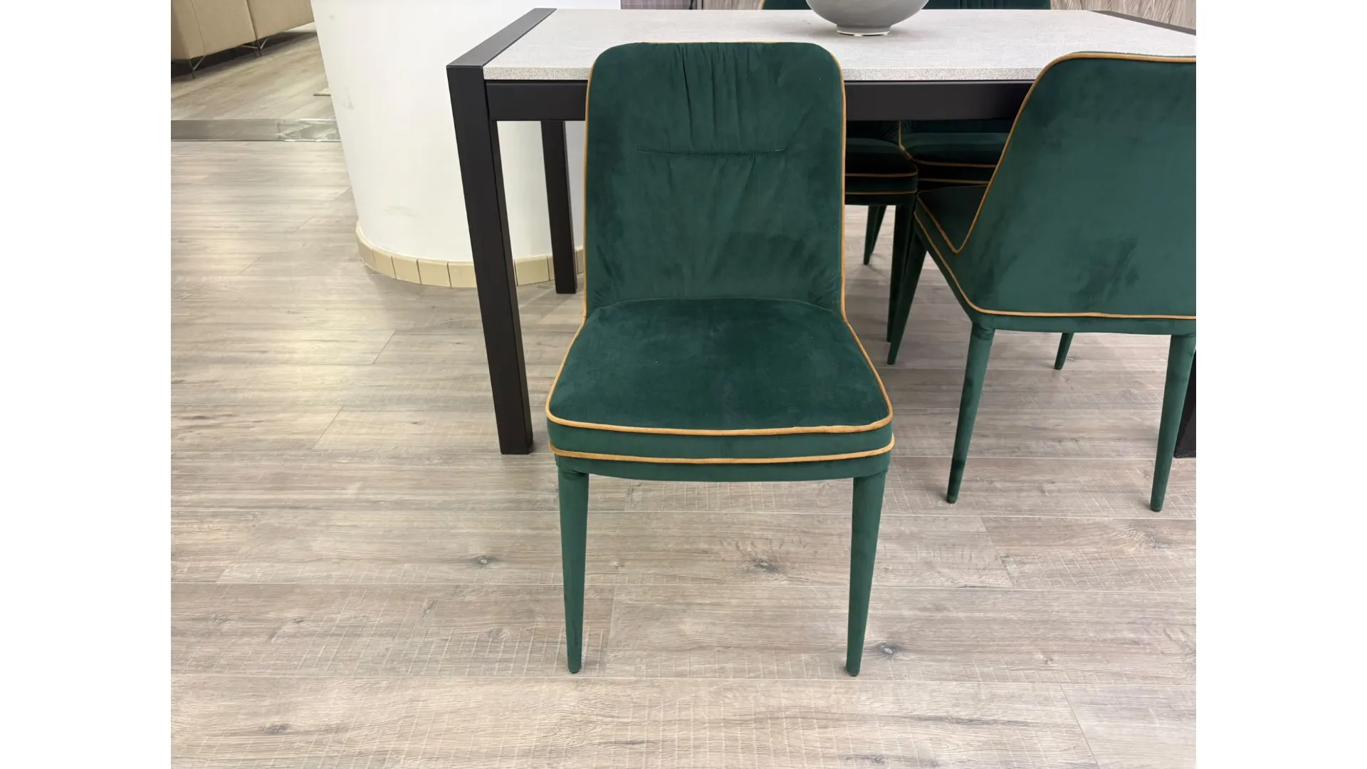 Sedia Dallas